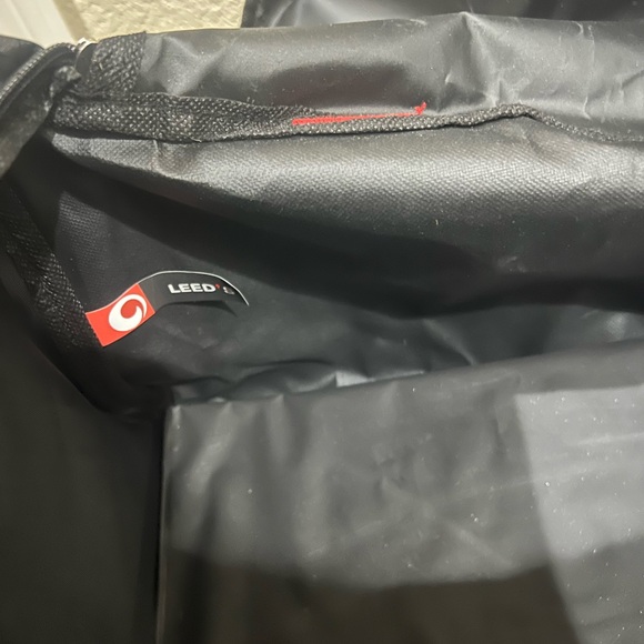 NWOT Toyota Black Duffel Bag by Leeds - Picture 9 of 11